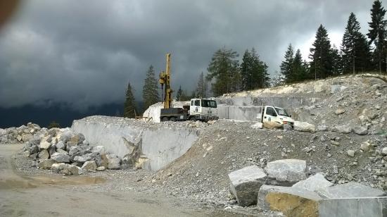 INDAGINI GEOGNOSTICHE E GEOMECCANICHE IN CAVA